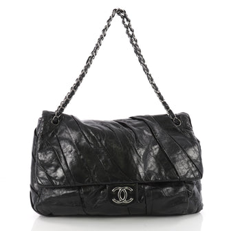Chanel Twisted Flap Bag Glazed Calfskin Jumbo Black 3552501