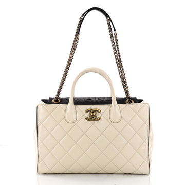 Chanel Portobello Logo Tote Quilted Lambskin Large White 3590401