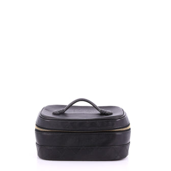 Chanel Model: Vintage Cosmetic Case Lambskin Black 36630/17