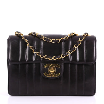  Chanel Model: Vintage Classic Single Flap Bag Vertical Quilt Lambskin Jumbo  Black 36940/48