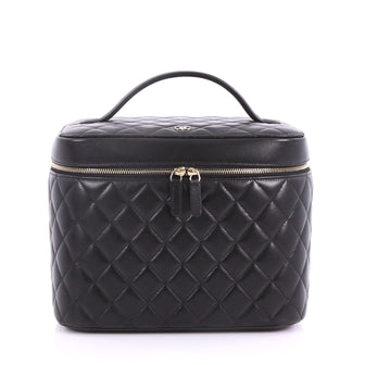 Chanel Model: Cosmetic Case Quilted Lambskin Medium  Black 37266/1