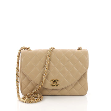 Chanel Vintage Round Flap Bag Quilted Lambskin Small 377841