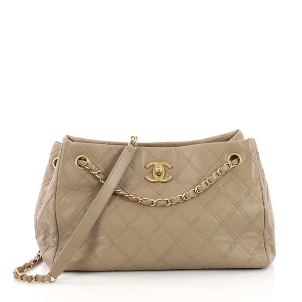 CHANEL Calfskin Quilted CC Chain Accordion Tote
