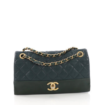 Chanel Model: Soft Elegance Flap Bag Quilted Distressed Calfskin Medium Green 38233/2