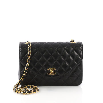 Chanel Vintage Round Flap Bag Quilted Lambskin Medium Black 38440112