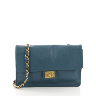 Chanel Vintage CC Chain Flap Bag Caviar Medium Blue 38440227