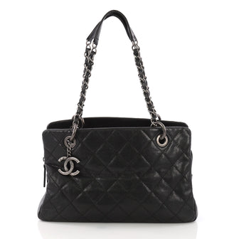 Chanel Chic Shopping Tote Quilted Caviar Small 3859741