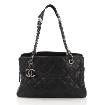 Chanel Chic Shopping Tote Quilted Caviar Small 3859741