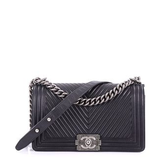 Chanel Model: Boy Flap Bag Chevron Calfskin Old Medium Black 38665/3