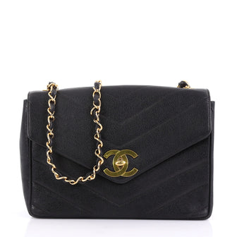 Chanel Vintage CC Flap Bag Chevron Caviar Medium 3961399