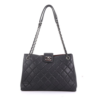 Chanel CC Lock Accordion Tote Quilted Caviar Large Black 40066277