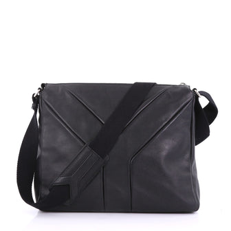 Saint Laurent Easy Y Messenger Bag Leather Black 40197/29