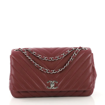 Chanel Surpique Chevron Chain Flap Bag Quilted Lambskin 4030427