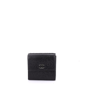 Chanel Model: Trifold Wallet Camellia Lambskin Compact  Black 40567/27