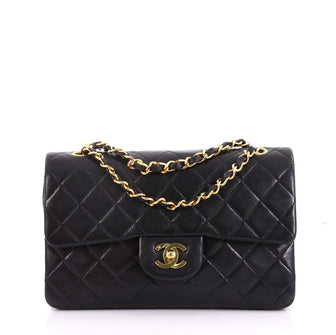 Chanel Model: Vintage Classic Double Flap Bag Quilted Lambskin Small Black 40568/125