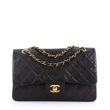 Chanel Model: Vintage Classic Double Flap Bag Quilted Lambskin Medium Black 40572/122