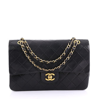 Chanel Model: Vintage Classic Double Flap Bag Quilted Lambskin Medium Black 40572/160