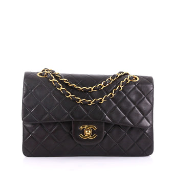 Chanel Model: Vintage Classic Double Flap Bag Quilted Lambskin Small Black 40572/96