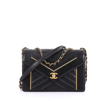 Chanel Model: Reversed Flap Bag Chevron Lambskin Medium  Black 41010/87