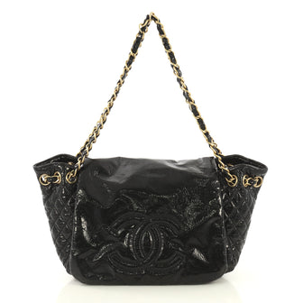 Chanel Model: Rock and Chain Accordion Flap Bag Patent Vinyl Small Black 41110/7