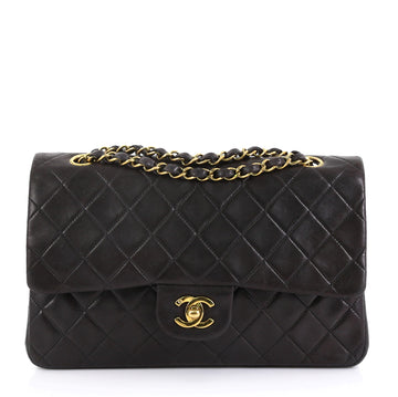 Chanel Model: Vintage Classic Double Flap Bag Quilted Lambskin Medium  Black 41692/162