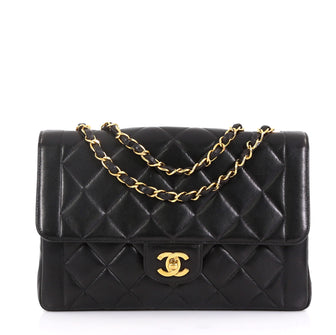 Chanel Model: Vintage CC Chain Flap Bag Quilted Lambskin Medium Black 41692/50