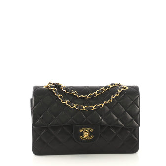 Chanel Model: Vintage Classic Double Flap Bag Quilted Lambskin Small Black 42251/11