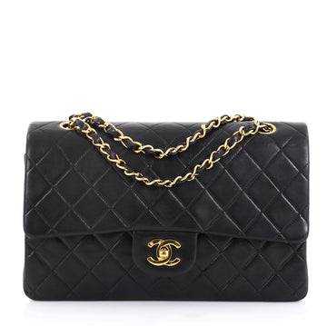 Chanel Model: Vintage Classic Double Flap Bag Quilted Lambskin Medium Black 42251/12