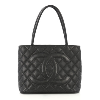 Chanel Model: Medallion Tote Quilted Caviar Black 42372/1