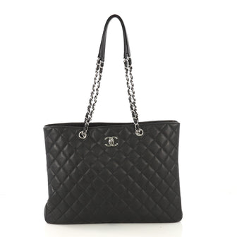 Chanel Model: Classic CC Shopping Tote Quilted Caviar Large Black 42527/1