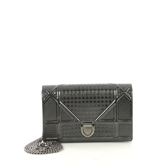 Christian Dior Model: Diorama Wallet on Chain Cannage Embossed Calfskin Gray 42602/1