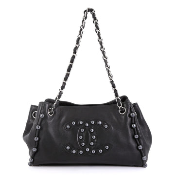 Chanel Model: Pearl Obsession Accordion Tote Lambskin Small Black 42711/1