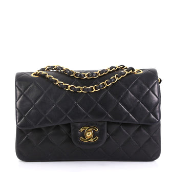 Chanel Model: Vintage Classic Double Flap Bag Quilted Lambskin Small Black 42728/3
