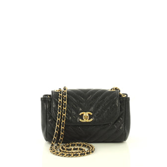 Chanel Classic CC Hampton Flap Bag Chevron Aged Lambskin Small Black 4345301