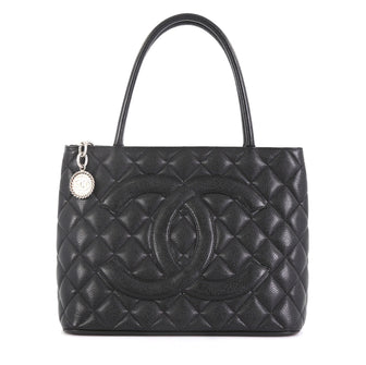 Chanel Medallion Tote Quilted Caviar Black 4376174