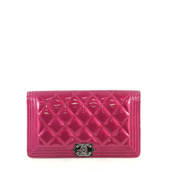 Chanel Boy Yen Wallet Quilted Patent Pink 4408815