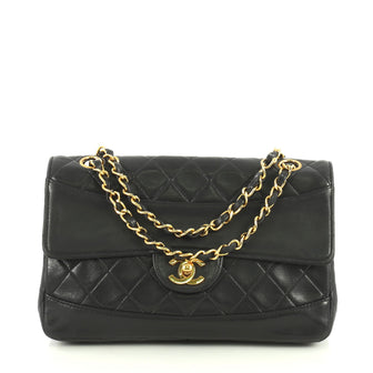 Chanel Vintage CC Chain Flap Bag Quilted Lambskin Small Black 44471160