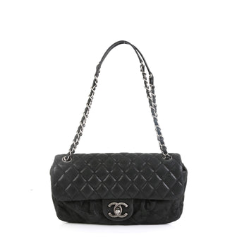 Chanel Chic Quilt Flap Bag Quilted Iridescent Calfskin Medium Black 4560072