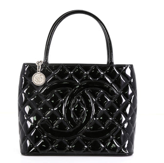 Chanel Medallion Tote Quilted Patent Black 4560082
