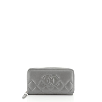 Chanel Diamond CC Zip Wallet Quilted Caviar Compact Gray 45922211