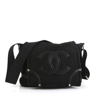 Chanel CC Messenger Bag Suede Medium