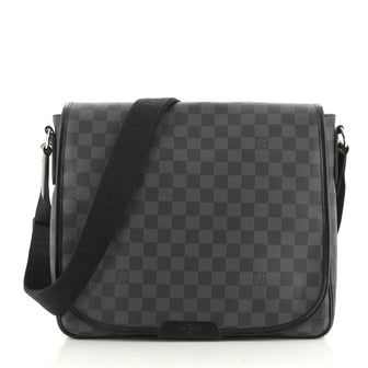 Louis Vuitton Daniel Messenger Bag Damier Graphite MM