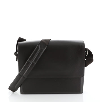 Louis Vuitton Steve Messenger Bag Monogram Glace Leather 