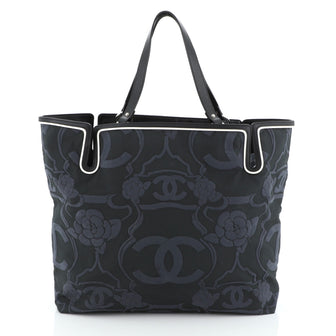Chanel CC Camellia Tote Velvet Large