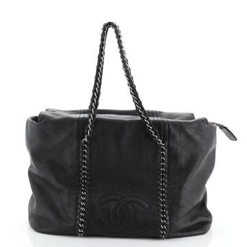Chanel Luxe Ligne Zipped Tote Calfskin XL