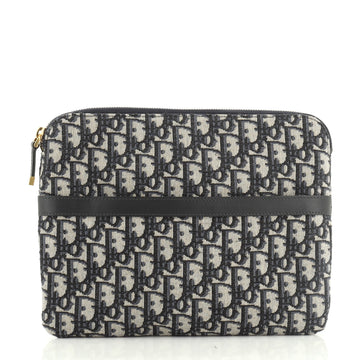 Travel Kit Oblique Canvas