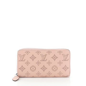 Louis Vuitton Zippy Wallet Mahina Leather 