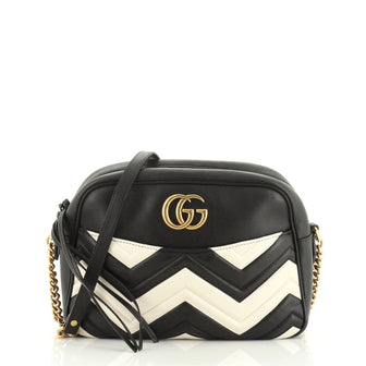 Gucci GG Marmont Shoulder Bag Matelasse Leather Medium