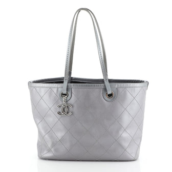 Fever Tote Quilted Caviar Small