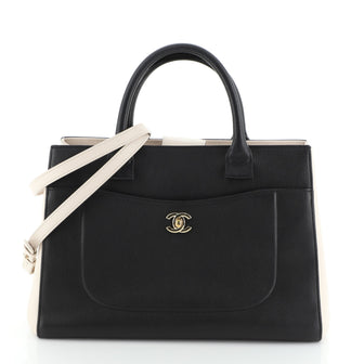 Chanel Neo Executive Tote Grained Calfskin Medium